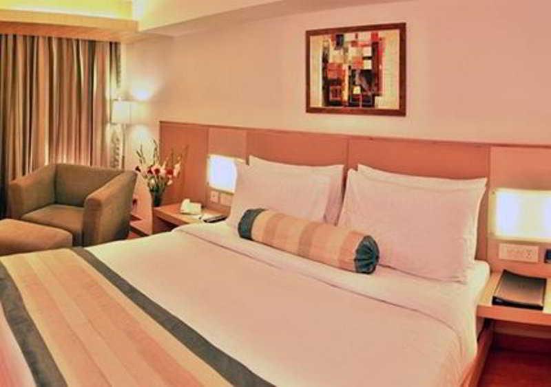 Comfort Inn Gsk Αμριτσάρ Δωμάτιο φωτογραφία
